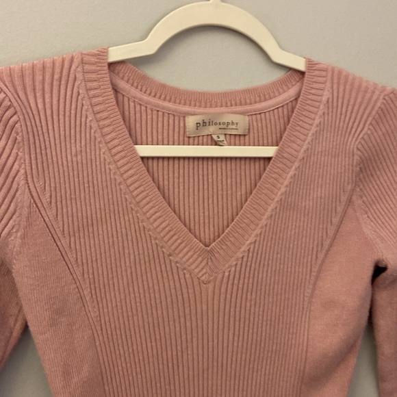 💜Philosophy Ribbed Knit 3/4 Sleeve V-Neck Top size small - Picture 2 of 8